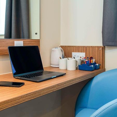 Ibis Budget London Bromley Town Centre Exterior photo