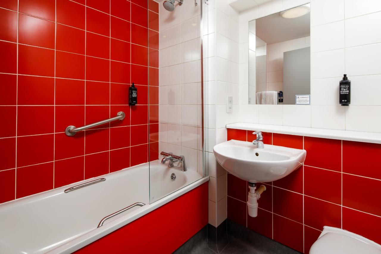 Ibis Budget London Bromley Town Centre Exterior photo