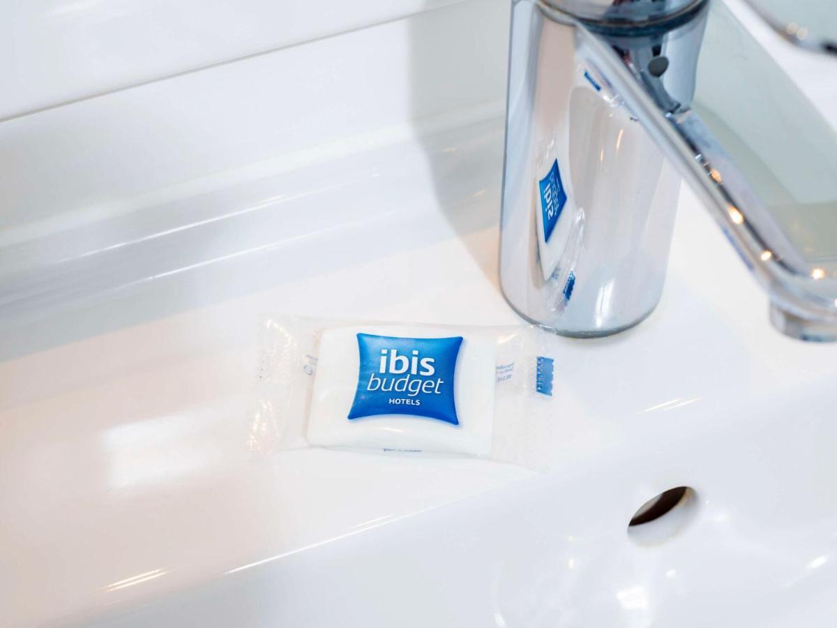 Ibis Budget London Bromley Town Centre Exterior photo